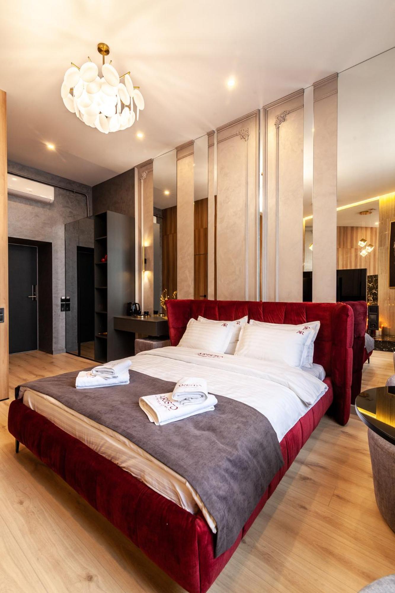 Aristo Jacuzzi Hotel 리비프 외부 사진